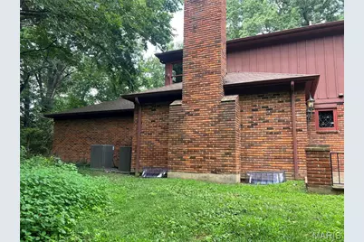 1940 Windmoor Place, Town and Country, MO 63131 - Photo 5