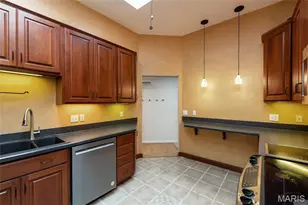 4540 Laclede Ave, Saint Louis, MO 63108 - Photo 7