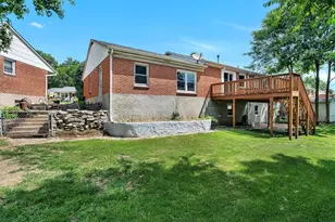 9218 Damson Dr, Saint Louis, MO 63123 - Photo 27