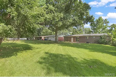 1210 Dorne Drive, Ballwin, MO 63021 - Photo 29