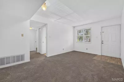 9194 Wrenwood Lane, Brentwood, MO 63144 - Photo 11