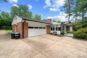 50 Woodcrest Dr, Ladue, MO 63124 - Photo 27