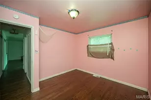460 Versailles Dr, Florissant, MO 63031 - Photo 13