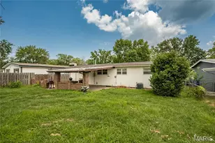 460 Versailles Dr, Florissant, MO 63031 - Photo 19