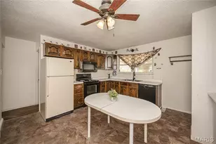460 Versailles Dr, Florissant, MO 63031 - Photo 7
