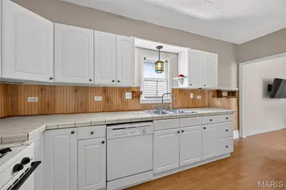 1318 Graham Street, Saint Louis, MO 63139 - Photo 13