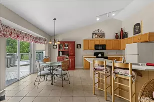 8 Autumn Grove Ct, O'Fallon, MO 63366 - Photo 11