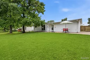 1550 Bristol Dr, Florissant, MO 63031 - Photo 33