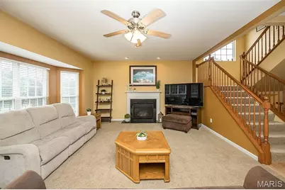 1048 Pierpoint Lane, Saint Charles, MO 63303 - Photo 15