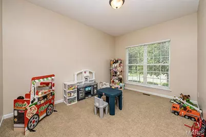 1048 Pierpoint Lane, Saint Charles, MO 63303 - Photo 7