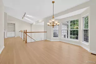 2223 Twin Estates Cir, Chesterfield, MO 63017 - Photo 5