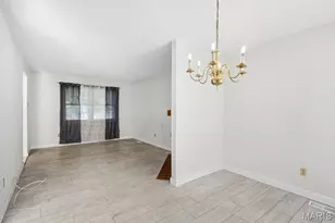 2344 Hidden Meadow Ln, Ballwin, MO 63021 - Photo 9