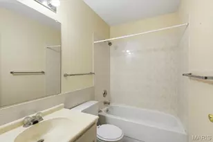 2344 Hidden Meadow Ln, Ballwin, MO 63021 - Photo 19