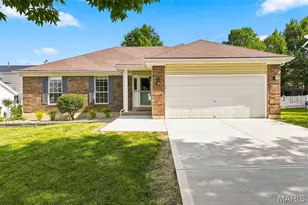341 Falcon Hill Dr, O'Fallon, MO 63368 - Photo 1