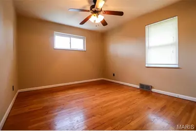 8932 Ione Lane, Affton, MO 63123 - Photo 7