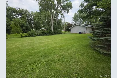 16 Gray Brooke Lane, Florissant, MO 63031 - Photo 3