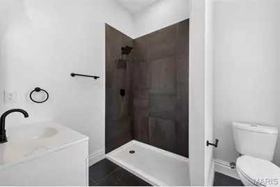 6823 Minnesota Avenue, Saint Louis, MO 63111 - Photo 33