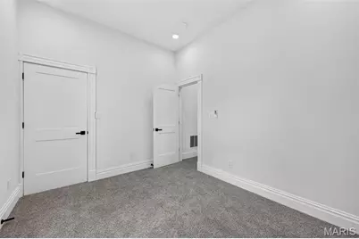 6823 Minnesota Avenue, Saint Louis, MO 63111 - Photo 23