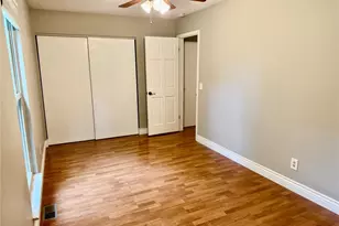 213 Shirewood Dr, Saint Charles, MO 63303 - Photo 13