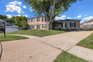15525 Windsor Ridge Ct, Chesterfield, MO 63017 - Photo 3