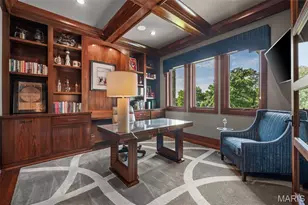10 Sackston Woods Ln, Creve Coeur, MO 63141 - Photo 5