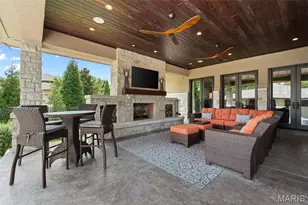 10 Sackston Woods Ln, Creve Coeur, MO 63141 - Photo 61