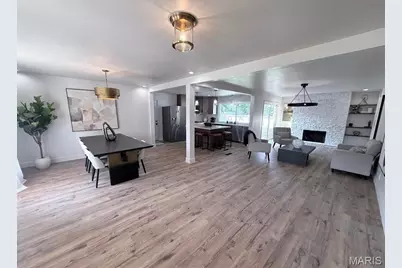1514 Sycamore Glen Court, Florissant, MO 63031 - Photo 3