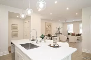 2725 Salena St, Saint Louis, MO 63118 - Photo 9