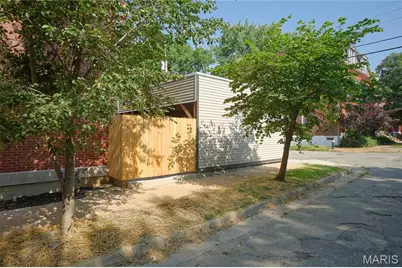 2725 Salena Street, Saint Louis, MO 63118 - Photo 3