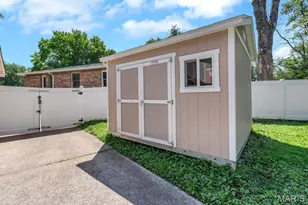 4616 Brookcastle Ct, Saint Louis, MO 63128 - Photo 47