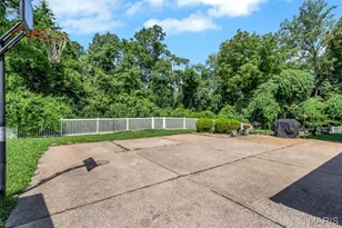 4616 Brookcastle Ct, Saint Louis, MO 63128 - Photo 45