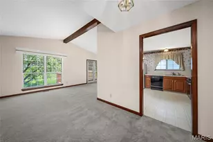 2912 Hameln Dr, Saint Charles, MO 63301 - Photo 9