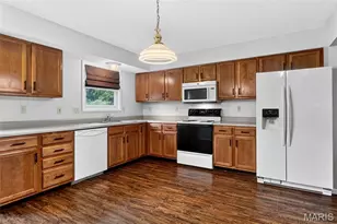1049 Goss Ct, Wentzville, MO 63385 - Photo 11