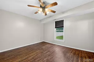 1049 Goss Ct, Wentzville, MO 63385 - Photo 7
