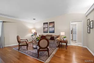 930 Blackberry Pl, Saint Louis, MO 63130 - Photo 7