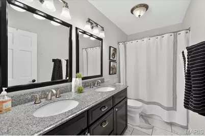 15673 Coventry Farm Drive, Chesterfield, MO 63017 - Photo 39