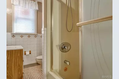 3700 Paule Avenue, Saint Louis, MO 63125 - Photo 11