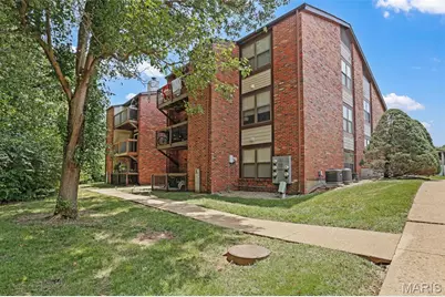 6824 Cottage Grove Lane #F, Saint Louis, MO 63129 - Photo 3