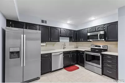 2037 Trailcrest Lane #8, Kirkwood, MO 63122 - Photo 9
