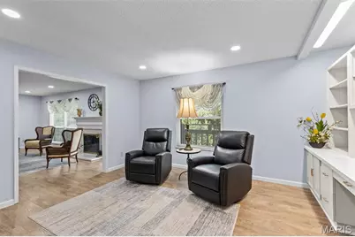 2037 Trailcrest Lane #8, Kirkwood, MO 63122 - Photo 7