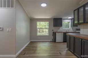 164 Hickory St, Bourbon, MO 65441 - Photo 11