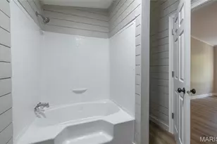 164 Hickory St, Bourbon, MO 65441 - Photo 13