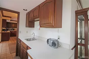 100 Worthington Oaks Dr, Creve Coeur, MO 63141 - Photo 17