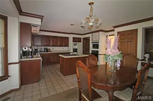 100 Worthington Oaks Dr, Creve Coeur, MO 63141 - Photo 3