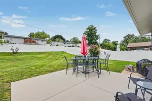 539 Golden Valley Dr, Unincorporated, MO 63129 - Photo 3