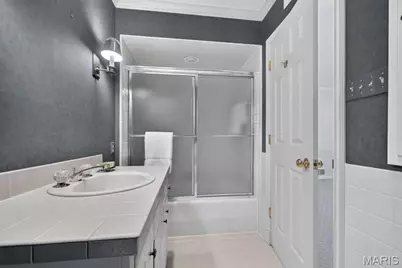 1233 Royal Glen Drive, Town and Country, MO 63131 - Photo 53