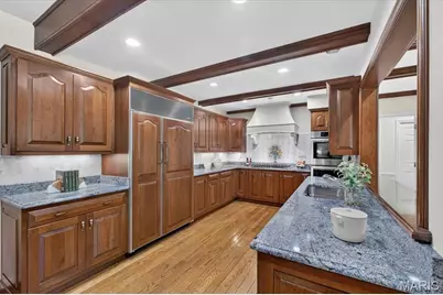 1233 Royal Glen Drive, Town and Country, MO 63131 - Photo 21