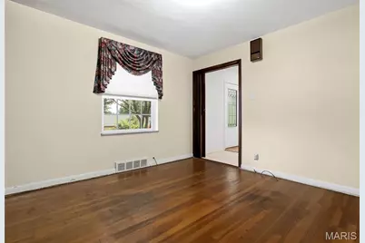 16 Glenhaven Drive, Glendale, MO 63122 - Photo 7