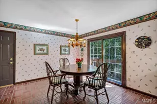 2344 Camberwell Dr, Des Peres, MO 63131 - Photo 17