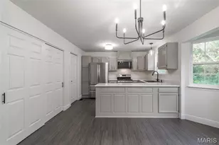 920 Parc Central Dr, Festus, MO 63028 - Photo 15